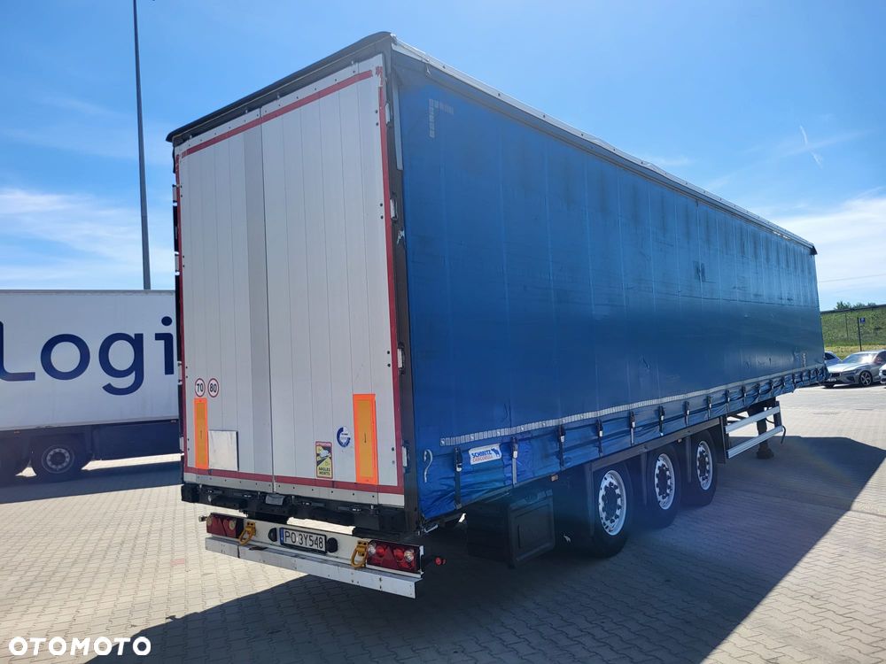 Schmitz Cargobull Mega Varios; wysokość wew. 3050 mm - 4