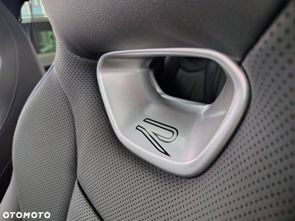 Volkswagen Passat - 37