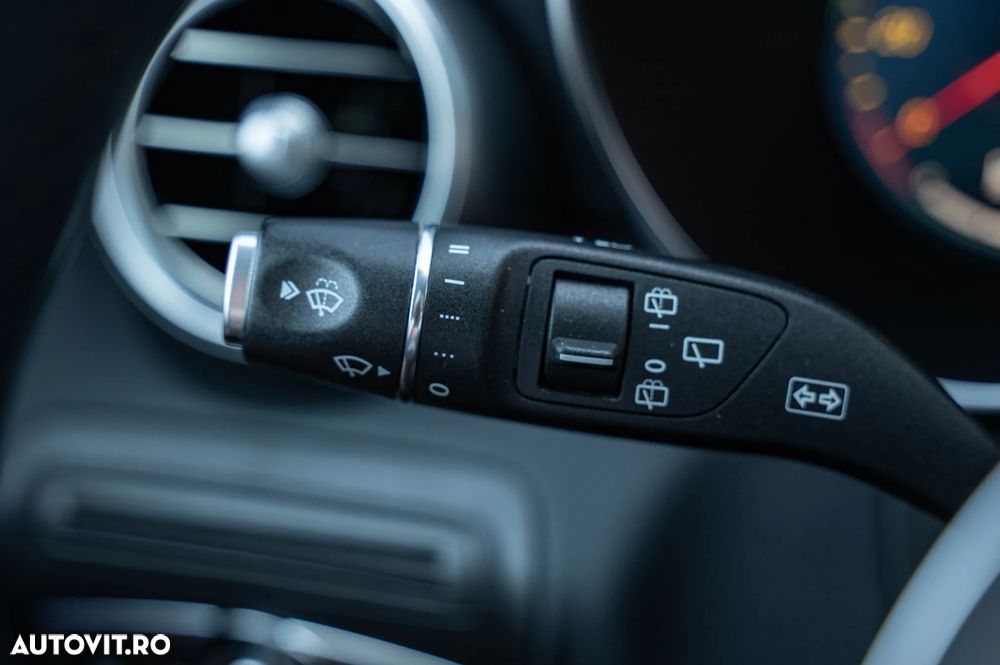 Mercedes-Benz GLC 300 de 4Matic 9G-TRONIC AMG Line - 27