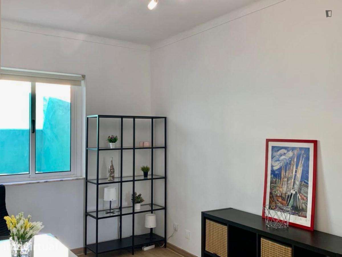 Quarto - localizado em Campanhã Porto - Grande imagem: 5/13