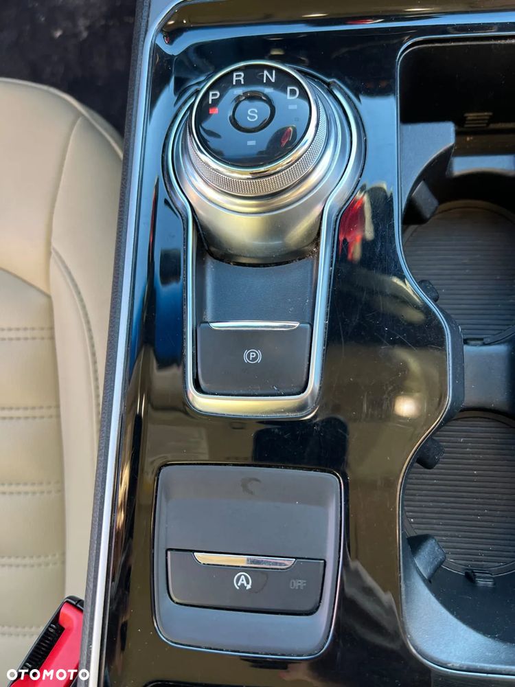 Ford Edge - 16