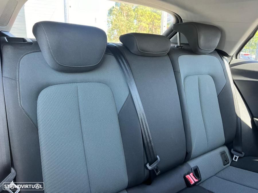 Audi Q2 30 TDI - 6
