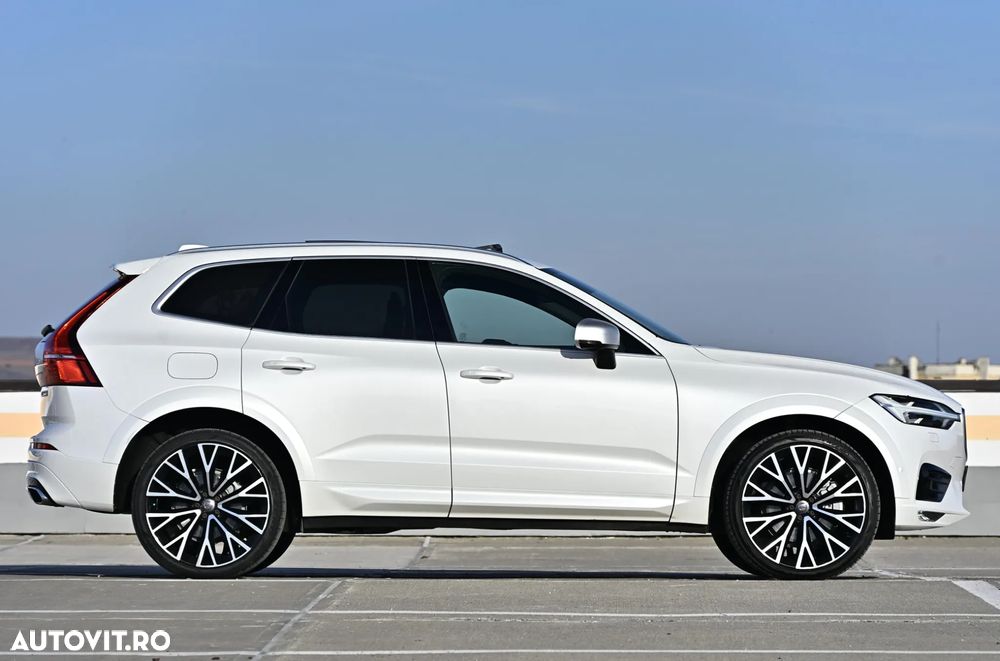 Volvo XC 60 D5 AWD Geartronic RDesign - 27