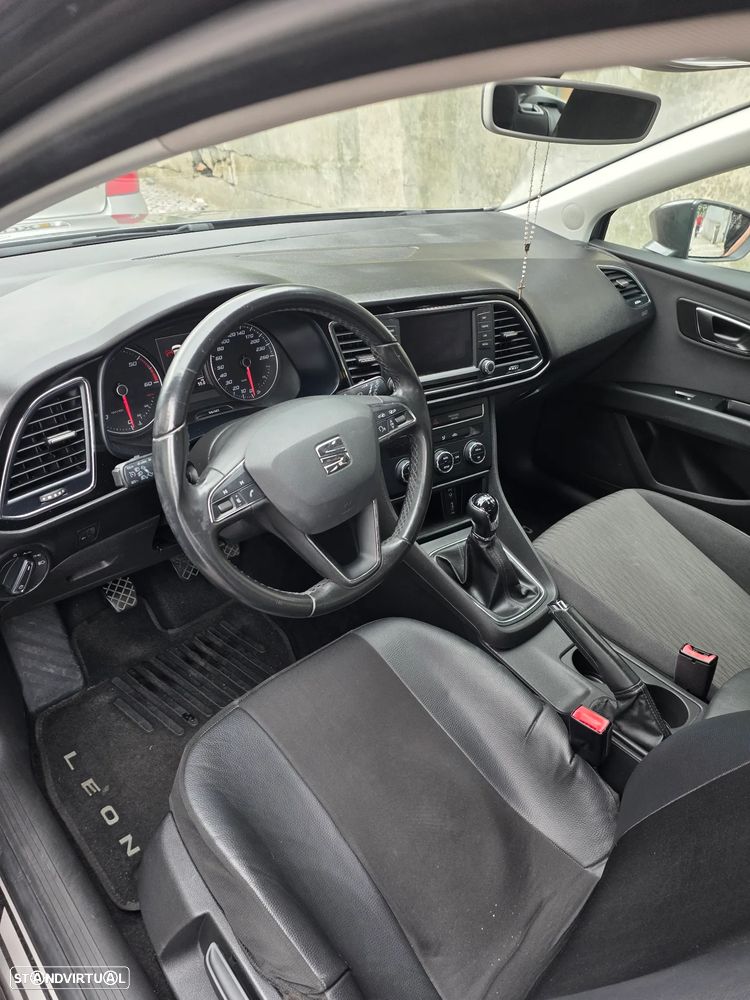 SEAT Leon ST 1.6 TDI Style Ecomotive - 9