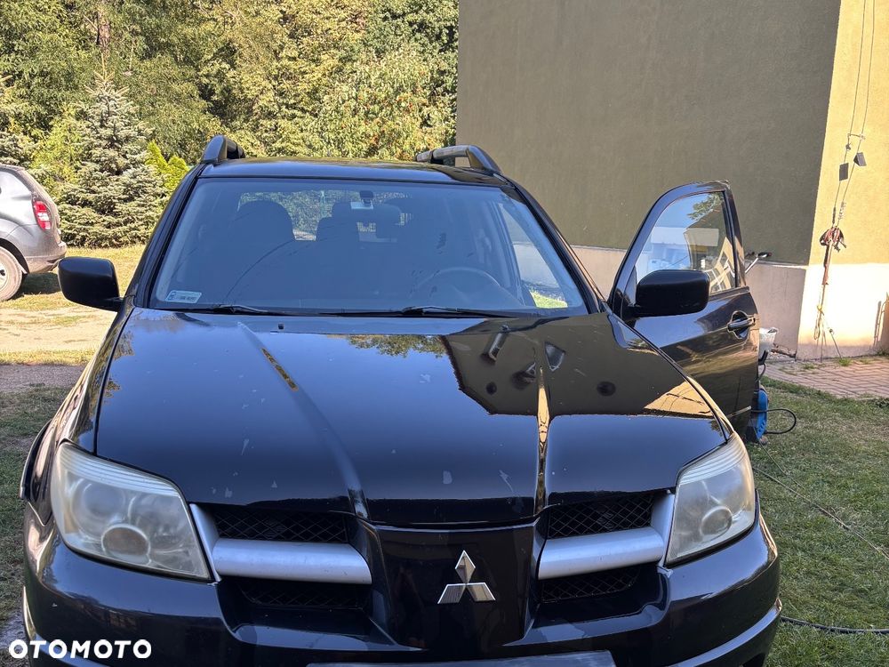 Mitsubishi Outlander - 6