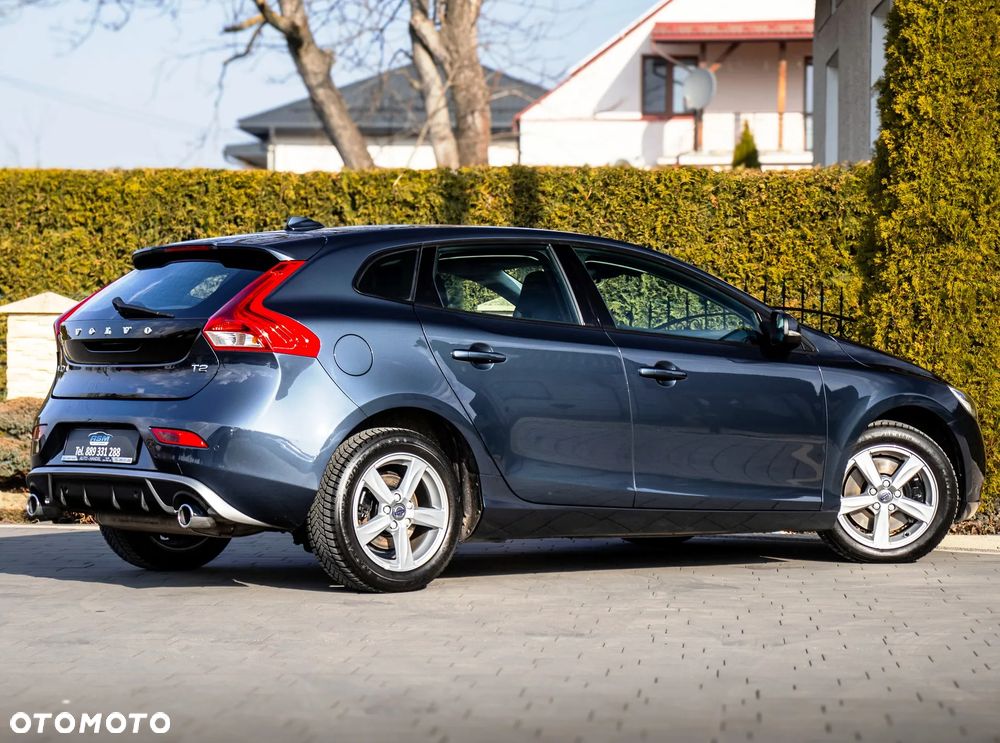 Volvo V40 T2 Drive-E Momentum - 10