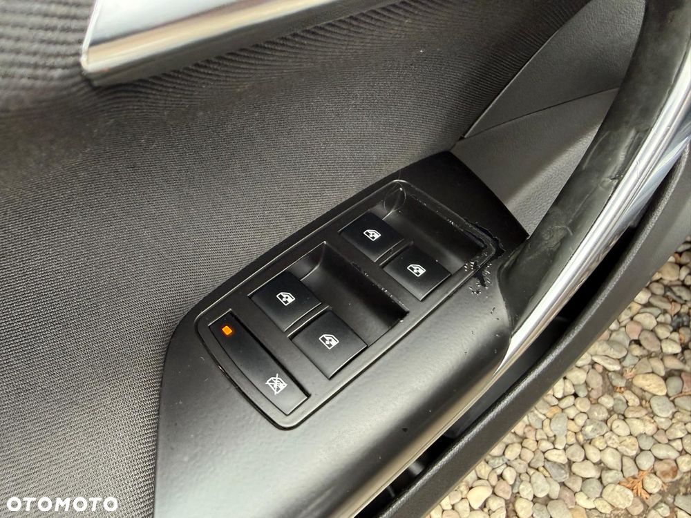 Opel Insignia 1.6 Turbo Edition - 14