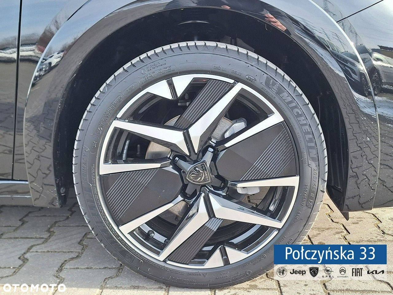 Peugeot 208 - 10