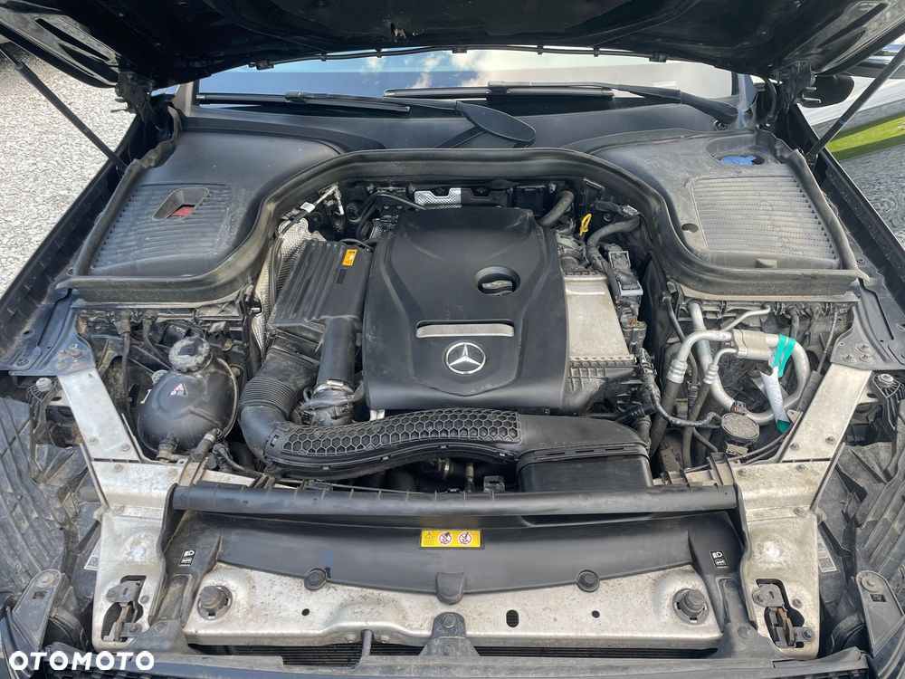 Mercedes-Benz GLC - 38