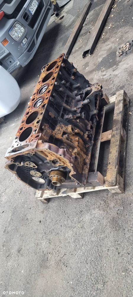 Silnik Mercedes OM 471 - 2