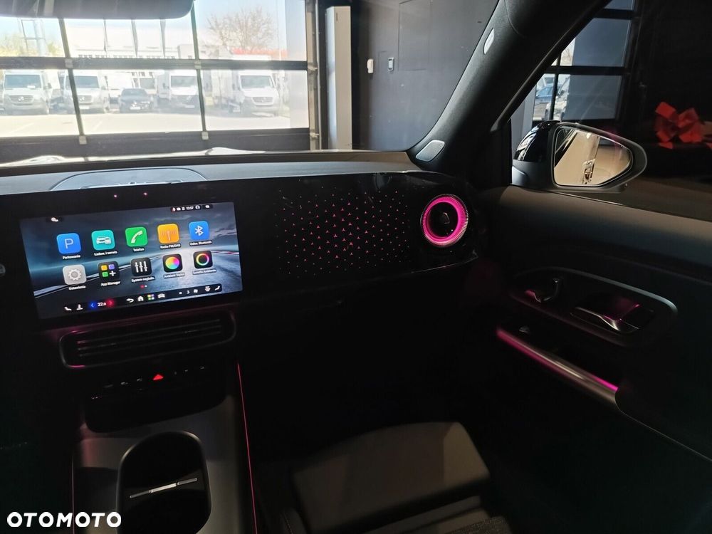 Mercedes-Benz GLB - 19