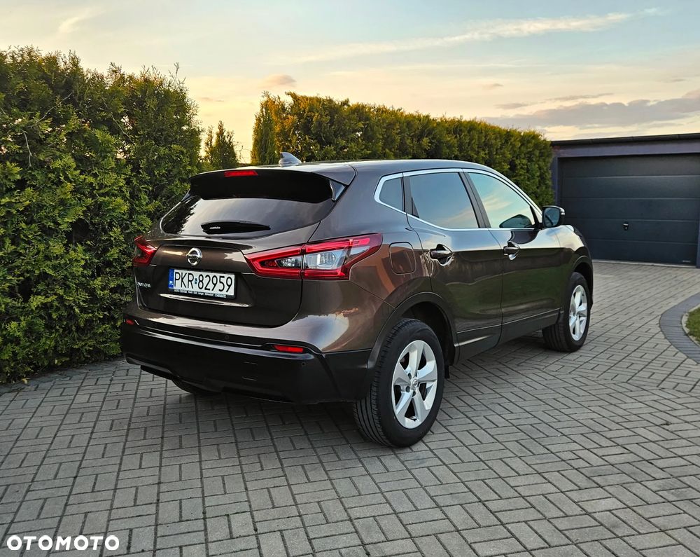 Nissan Qashqai 1.6 dCi Visia S&S - 13