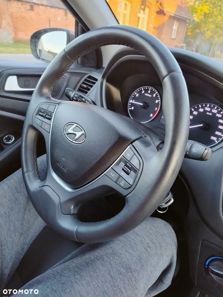 Hyundai i20 1.2 Passion Plus - 9