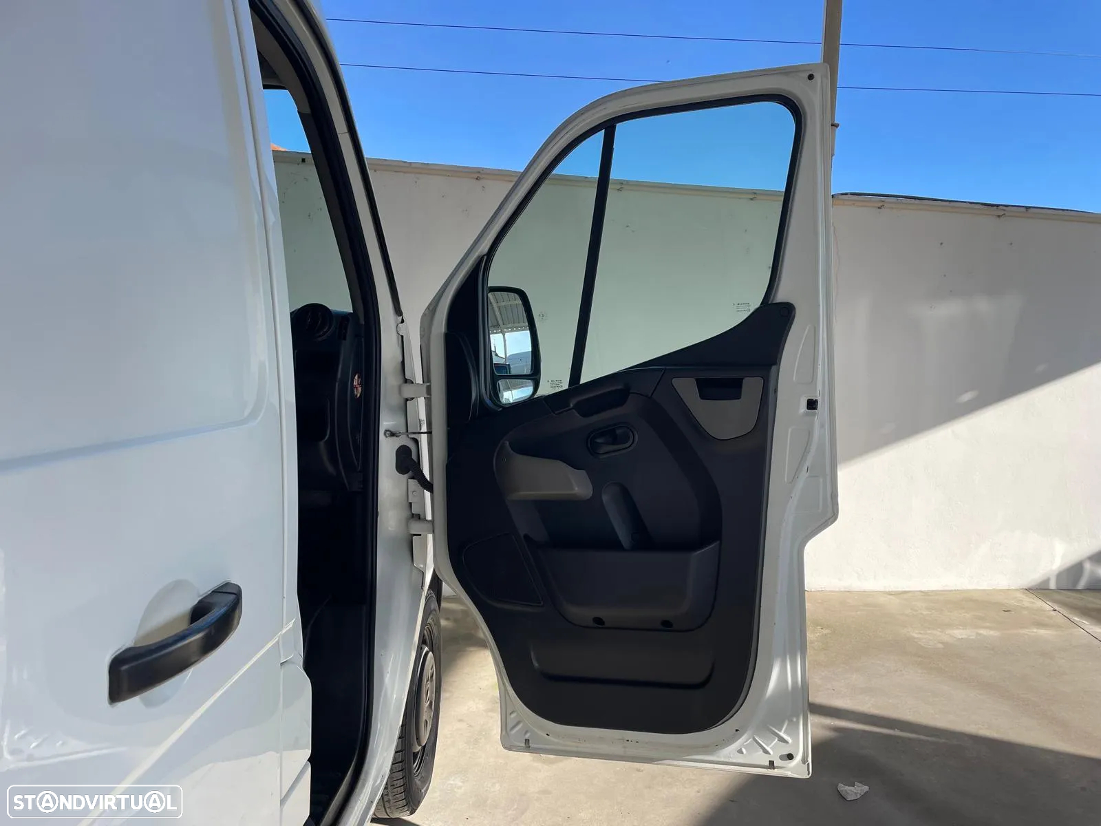 Renault Master 2.3 DCI c/IVA Dedutível - 25