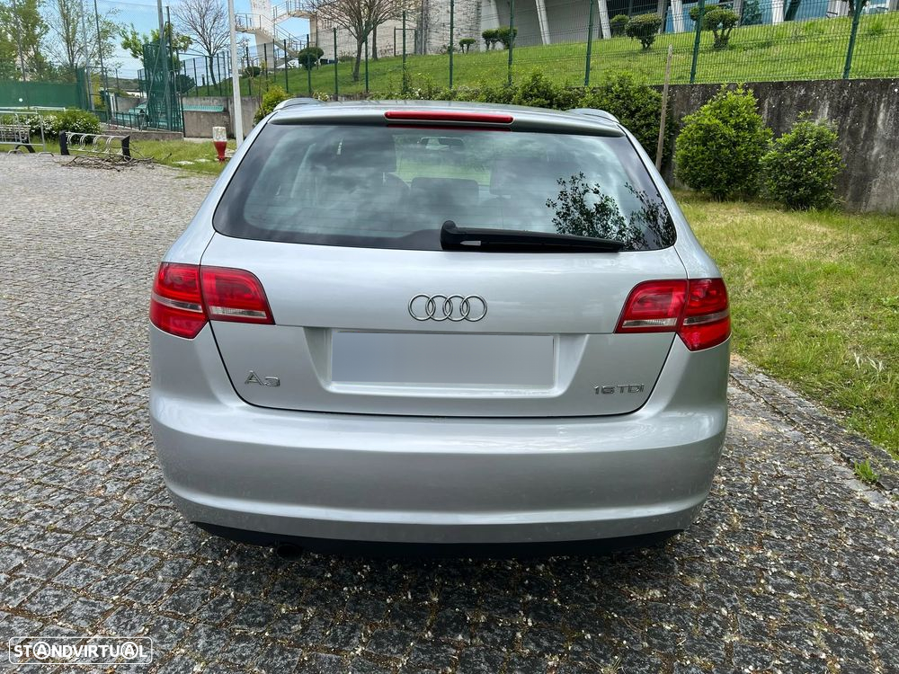 Audi A3 Sportback 1.6 TDI Attraction - 3