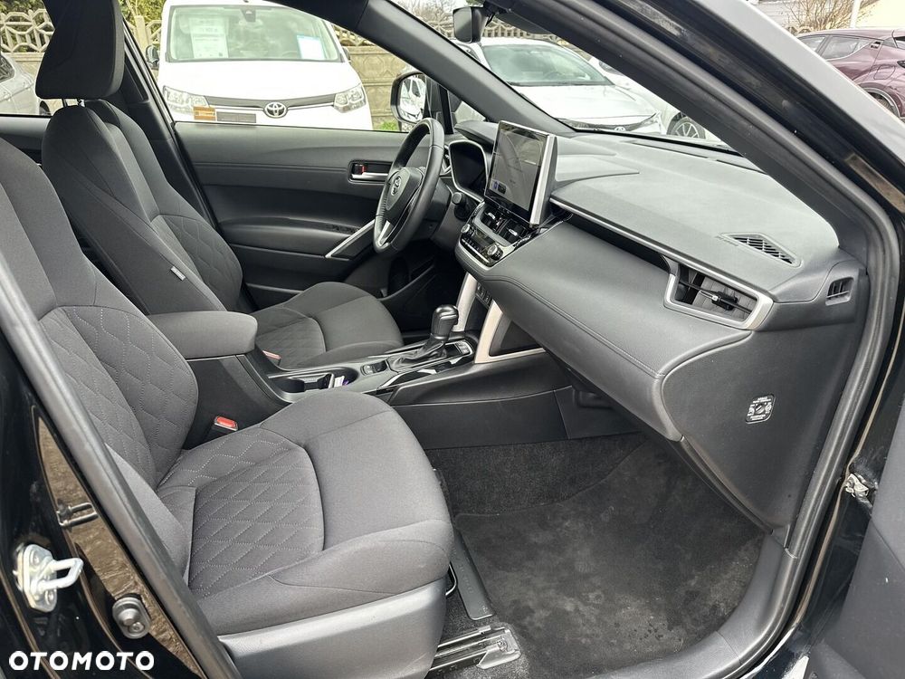 Toyota Corolla Cross - 6