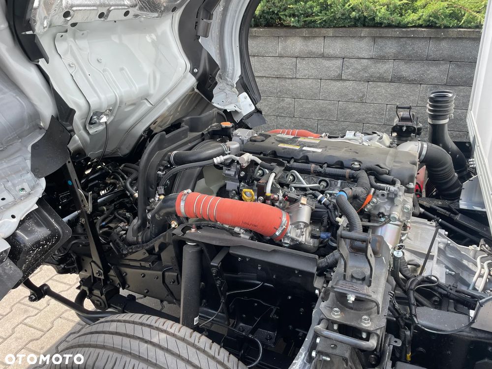 Isuzu M29 MY2025 - 19