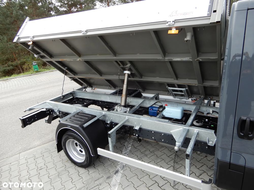 Iveco DAILY 50C18 Wywrotka Kiper Wywrot x 3 Strony 3.63 CM Długi Renomowanej Firmy AGB-PROJECT Rozstaw Osi 3450 mm Blokada Mostu HAK 3500 Kg 13 Tys Km Przeb. Stan Auta NOWY - 23