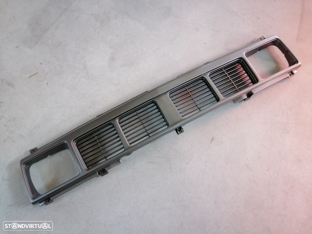 Grelha Bedford Isuzu KBD25 , KBD26 ,KBD27 NOVA - 1