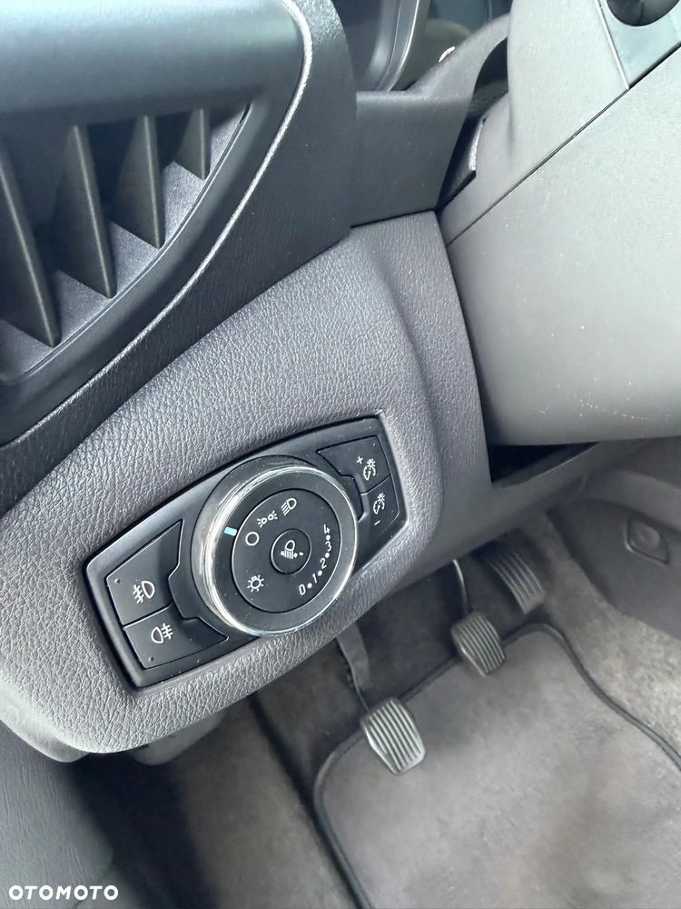 Ford Tourneo Connect 1.0 EcoBoost Start-Stop Titanium - 39