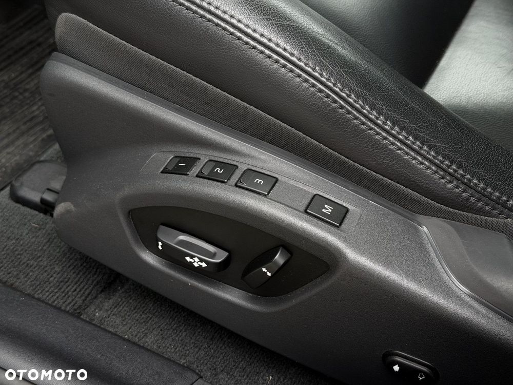 Volvo XC 60 - 18