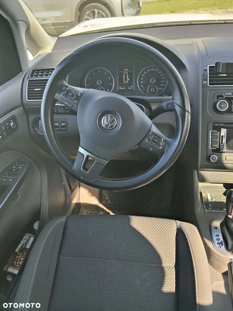 Volkswagen Touran 1.4 TSI Cross DSG - 23