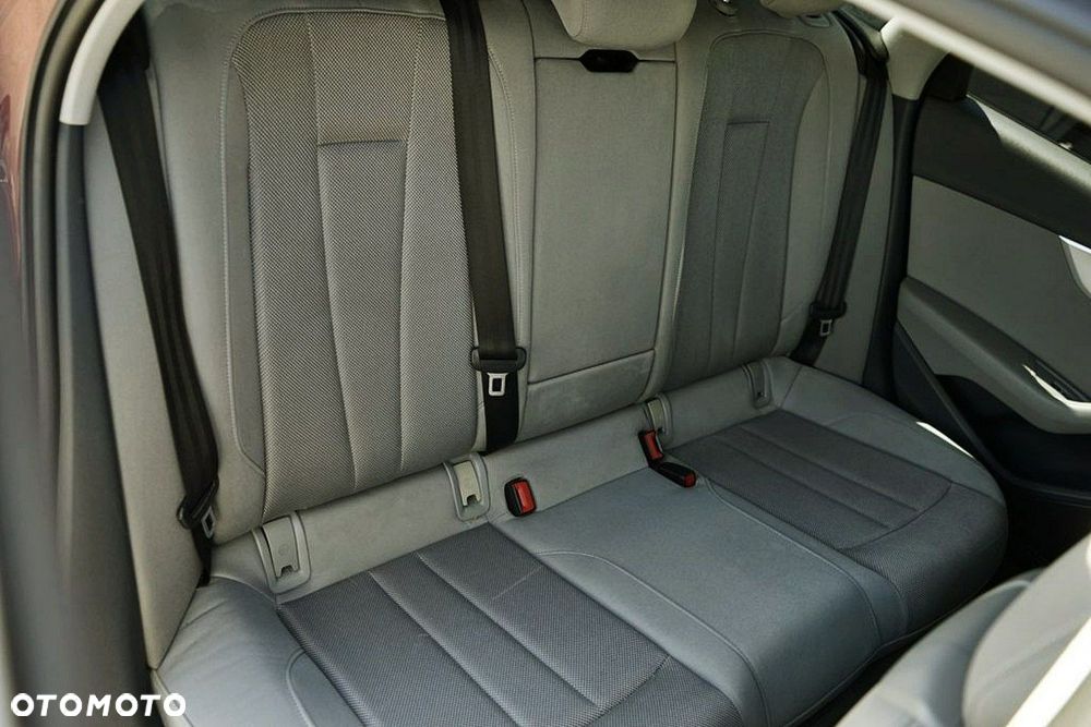 Audi A4 Avant - 25