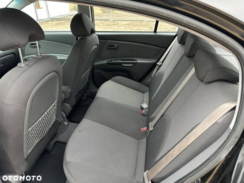 Kia Rio 1.4 Spirit - 5