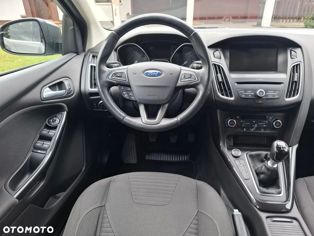 Ford Focus 1.0 EcoBoost Titanium - 19