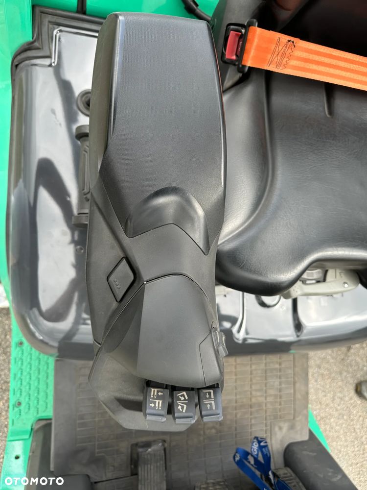 Mitsubishi FG15N - 8