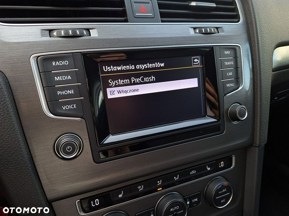 Volkswagen Golf - 19