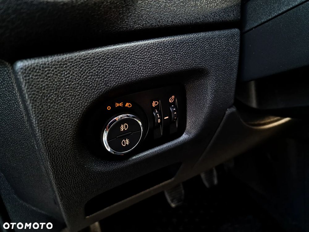 Opel Corsa 1.2 16V Cosmo - 23