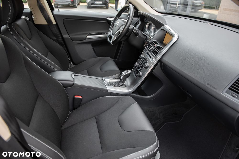 Volvo XC 60 - 30