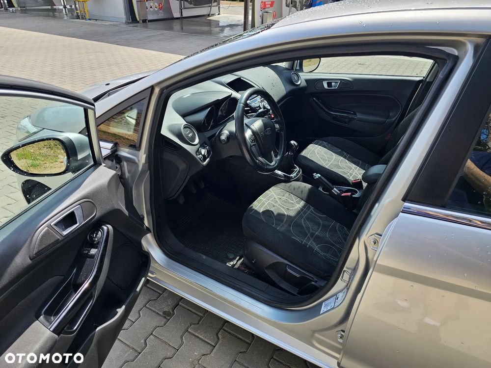 Ford Fiesta 1.0 EcoBoost Titanium - 9