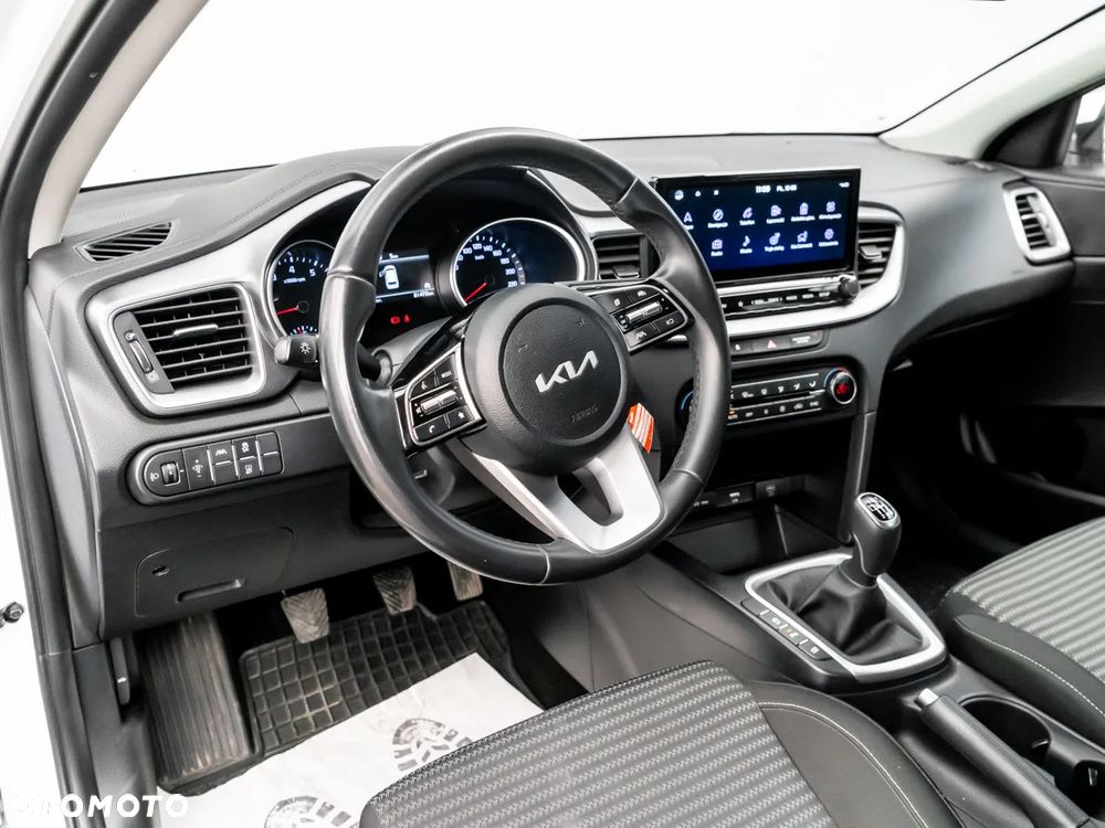 Kia Ceed 1.5 T-GDI M - 20