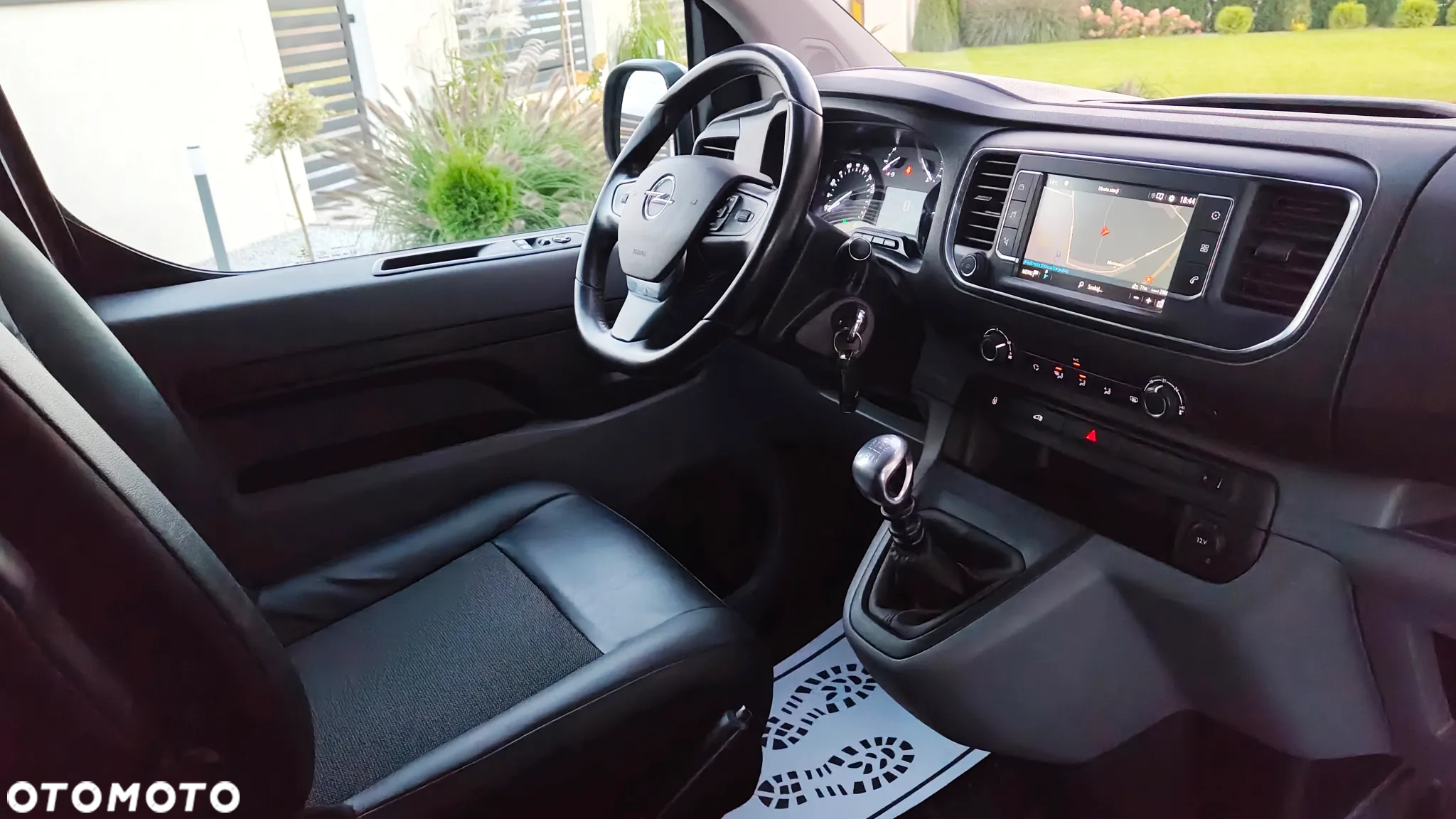 Opel VIVARO - 23
