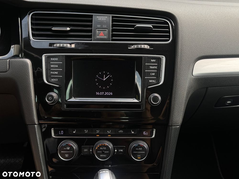 Volkswagen Golf 1.6 TDI BlueMotion Technology DSG Cup - 21