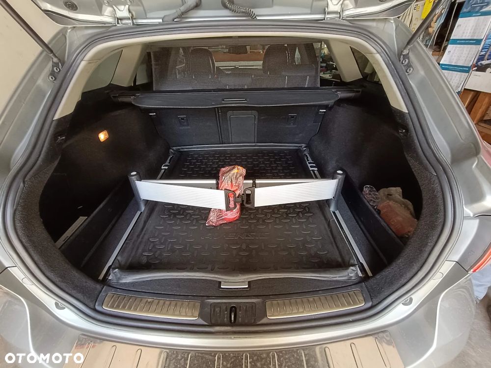 Toyota Avensis 2.0 Prestige NAVI - 37
