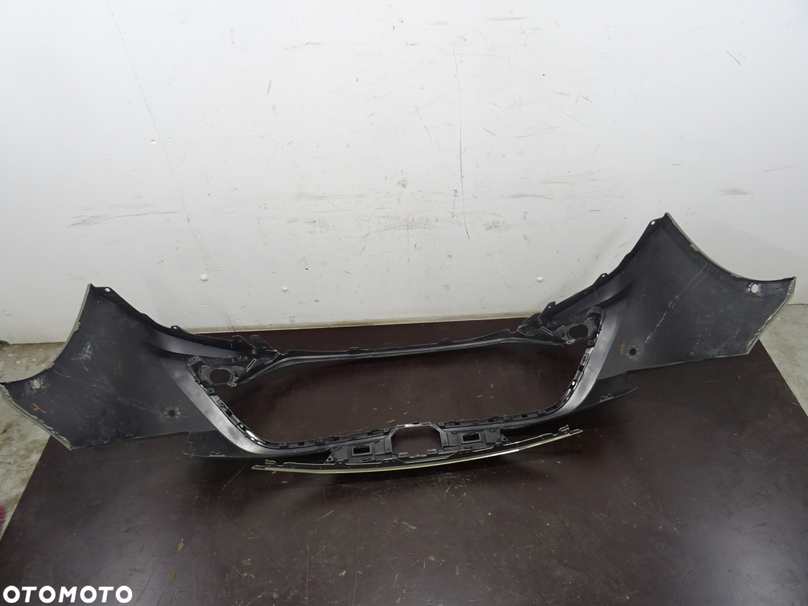 TOYOTA COROLLA E21 ZDERZAK PRZEDNI PRZÓD - 8