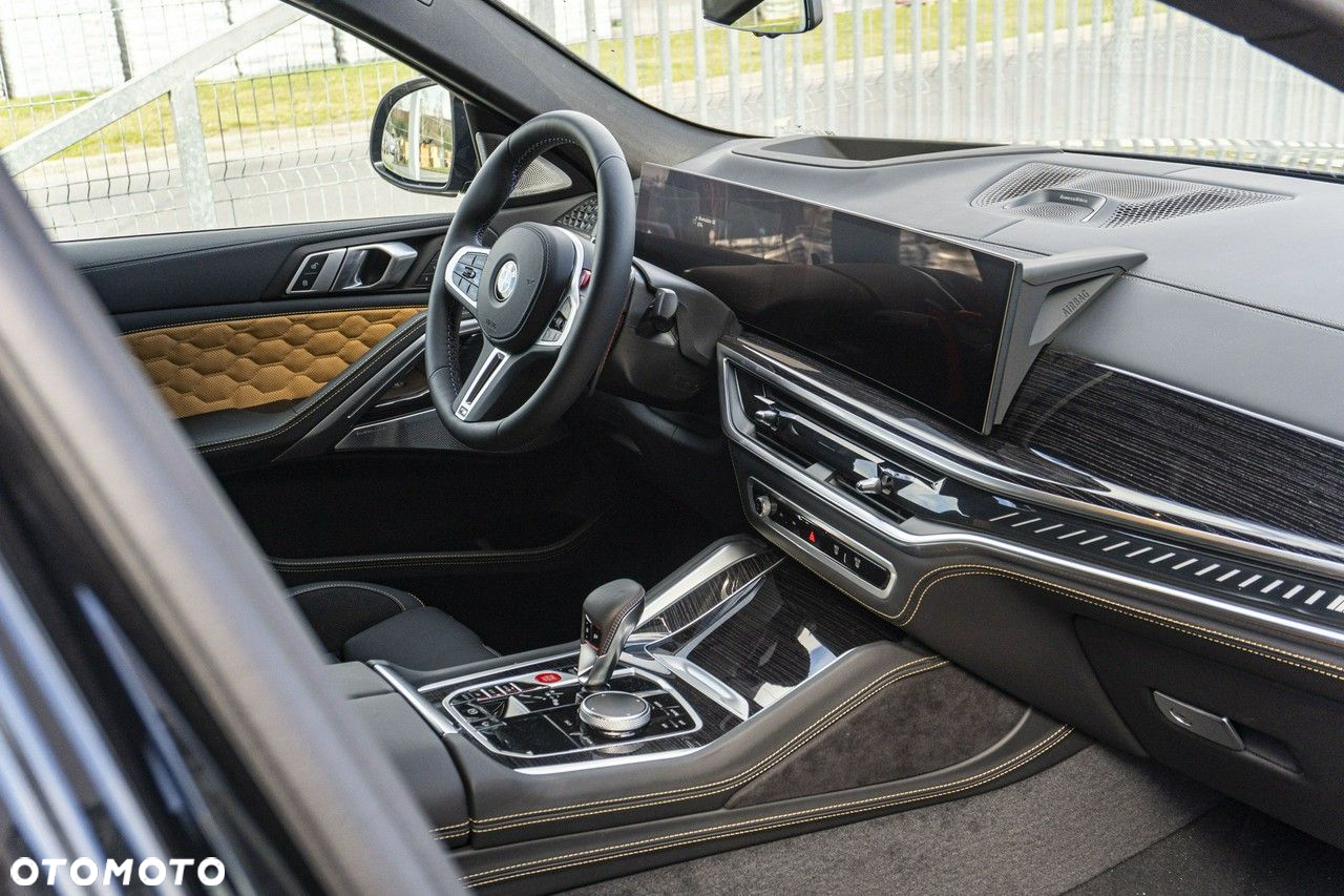 BMW X6M - 26