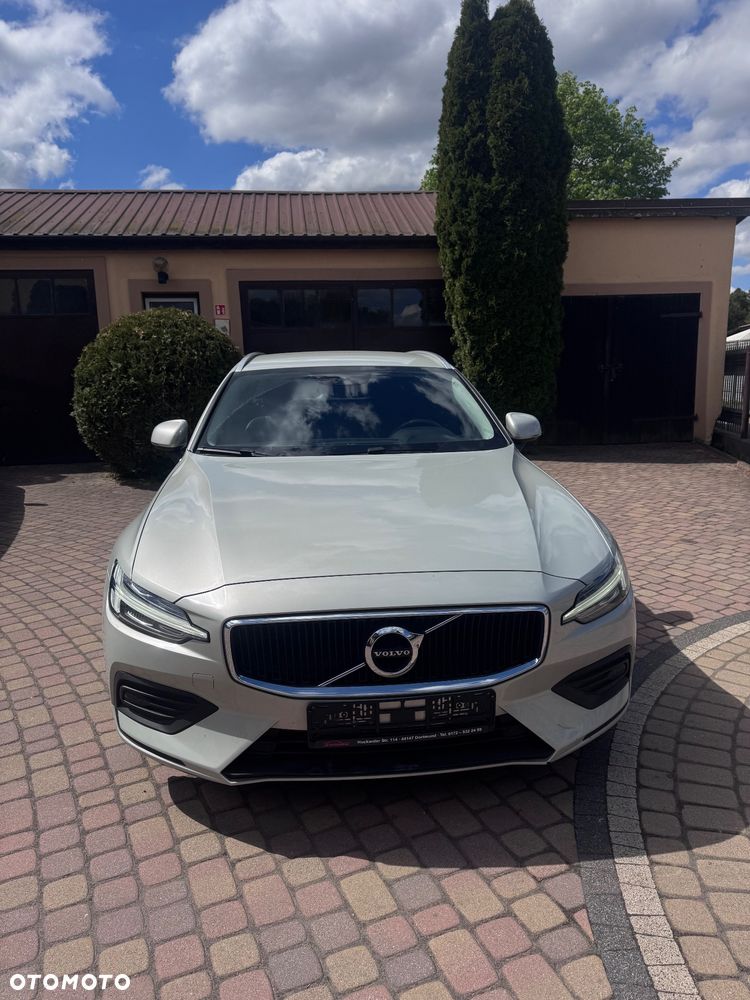 Volvo V60 D4 Momentum Pro - 3