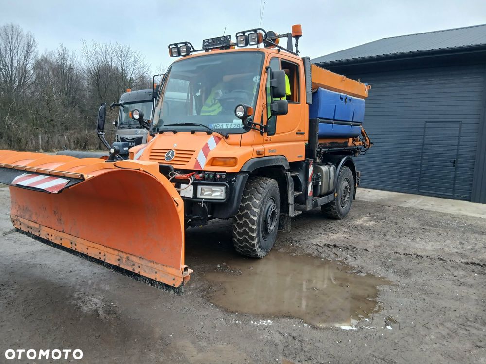 Mercedes-Benz Unimog U 400 - 11