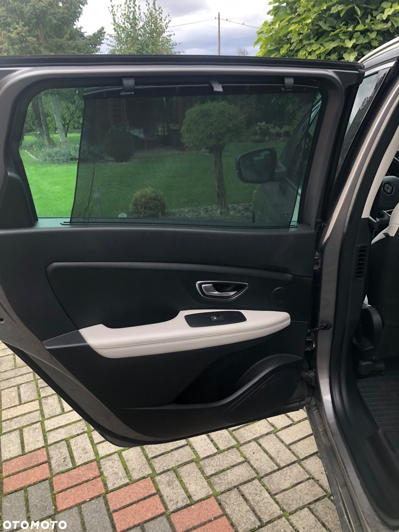 Renault Grand Scenic dCi 110 EDC Bose Edition - 36