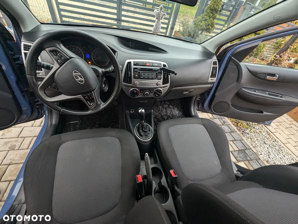 Hyundai i20 - 8