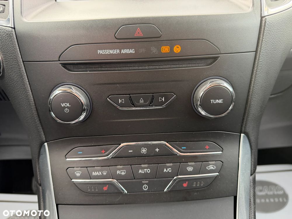 Ford S-Max 2.0 EcoBlue Titanium - 17