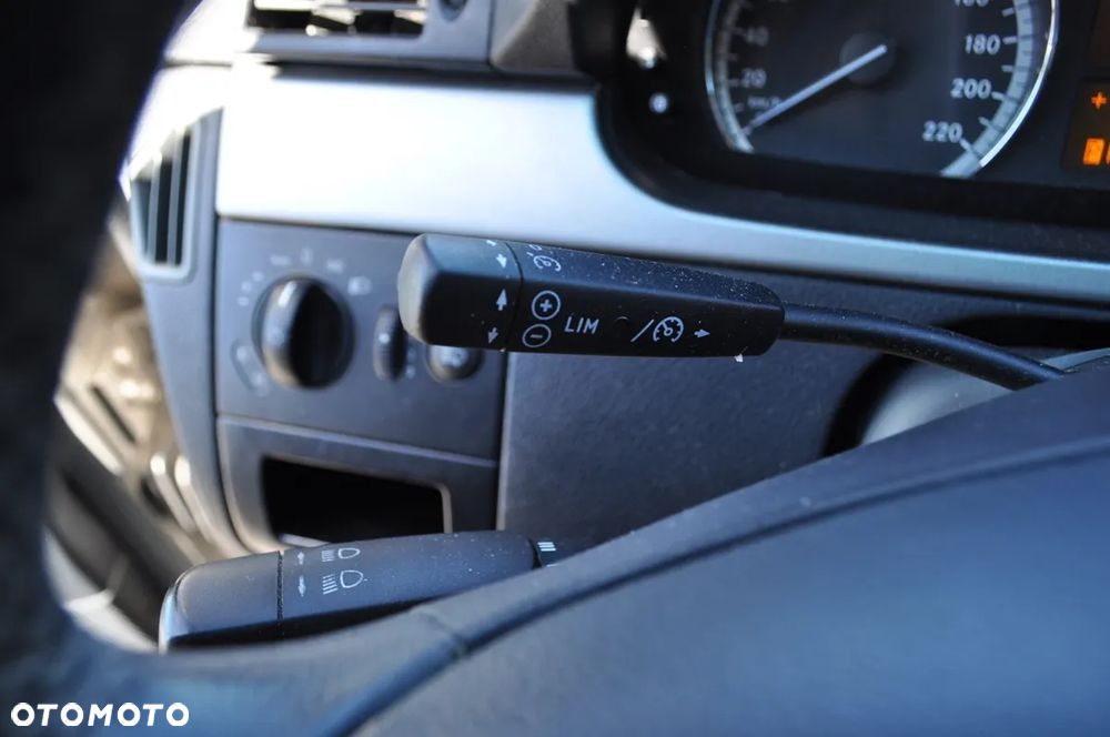 Mercedes-Benz Viano 2.8 CDI Ambiente (d³ugi) - 20