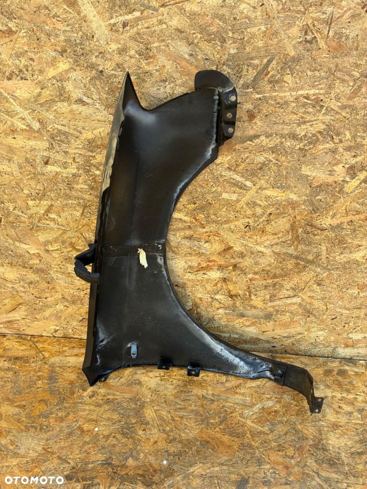 Audi A3 8P lift 06-09 kod lak. LZ7L BŁOTNIK PRZÓD PRZEDNI LEWY - 8