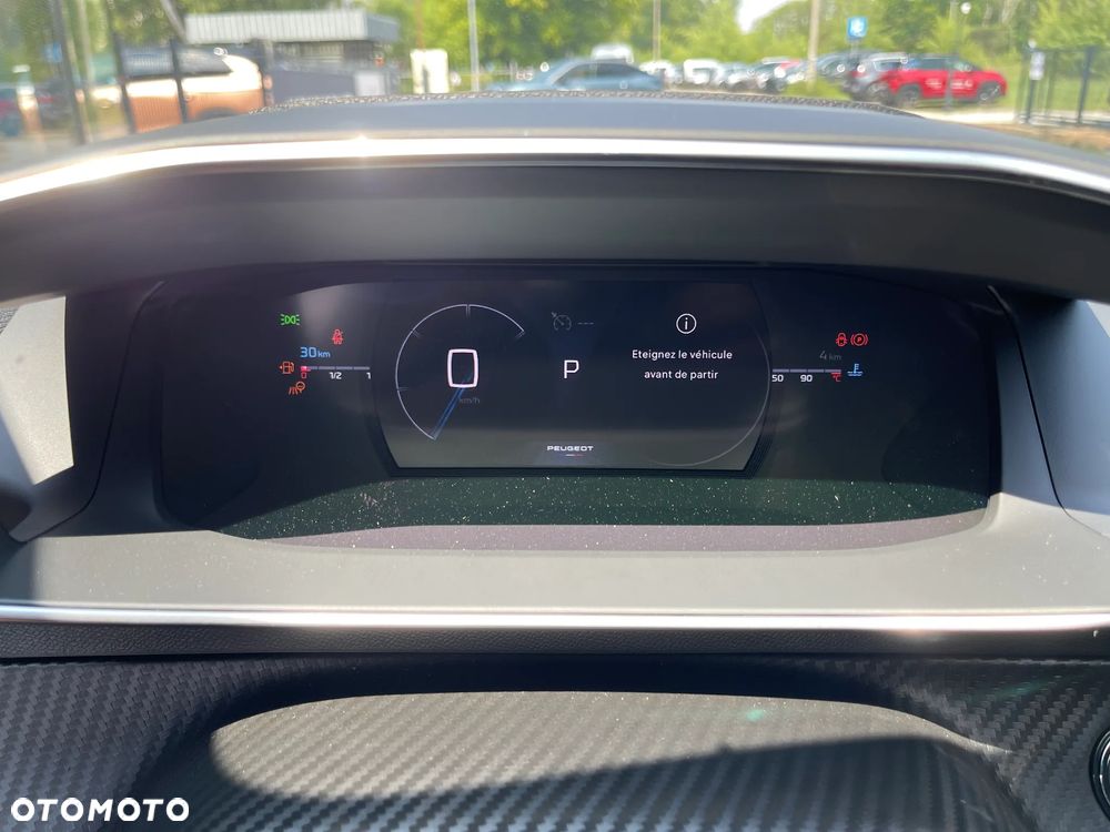 Peugeot 208 1.2 mHEV GT - 11