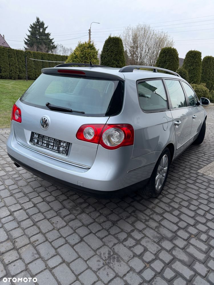 Volkswagen Passat - 12