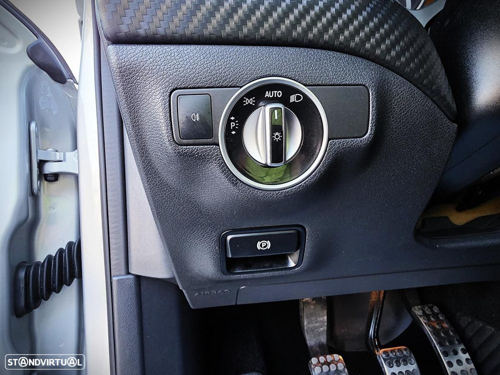 Mercedes-Benz A 180 d AMG Line - 27